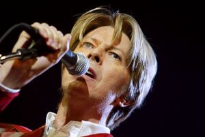 Los derechos sobre las canciones de David Bowie fueron vendidos a Warner