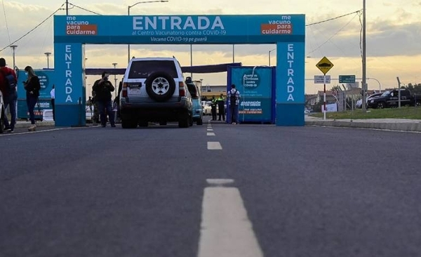 Diario HOY | Extienden horario de vacunación en la Costanera de Asunción