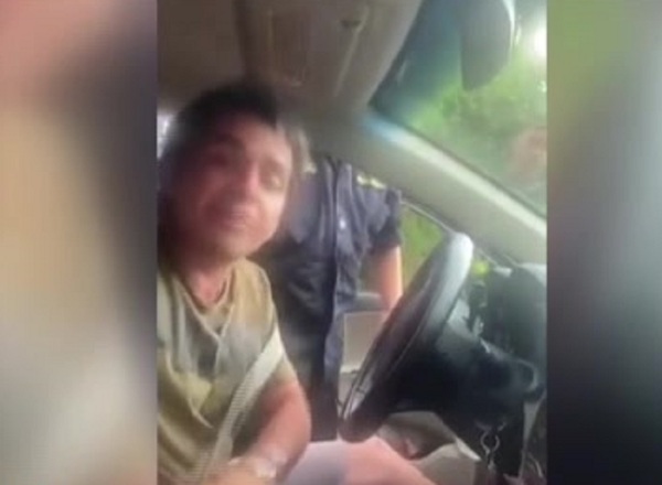 Incidente entre conductor y policías en Limpio - SNT