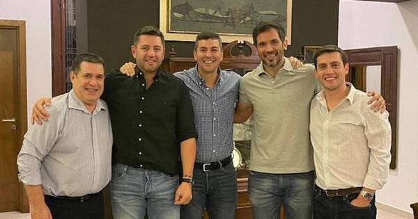La Nación / Roque Santa Cruz evaluará en el futuro cómo servir a través de su experiencia
