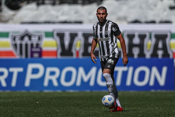 Mineiro espera cerrar fichaje de Junior Alonso al Krasnodar - Fútbol - ABC Color