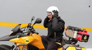 Buscan salvar vidas en accidentes de moto mediante el uso correcto del casco