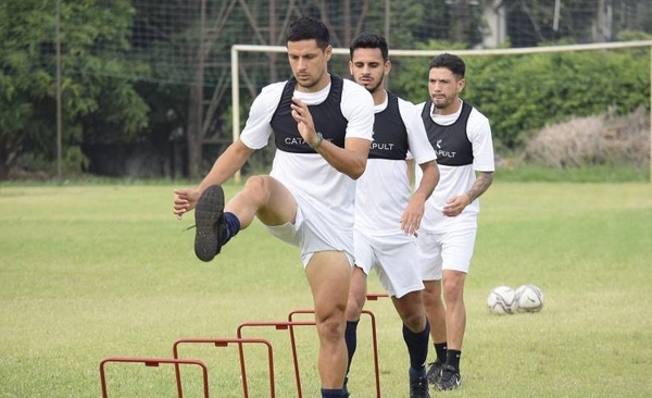 Diario HOY | Resistencia arma su plantel para su retorno a Primera División