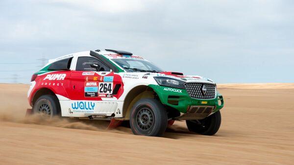 Andrea Lafarja sigue escalando en el Dakar