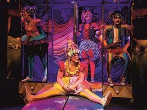 Montevideo llena butacas en festival de teatro ante el vacío de sus calles  - Viajes - ABC Color