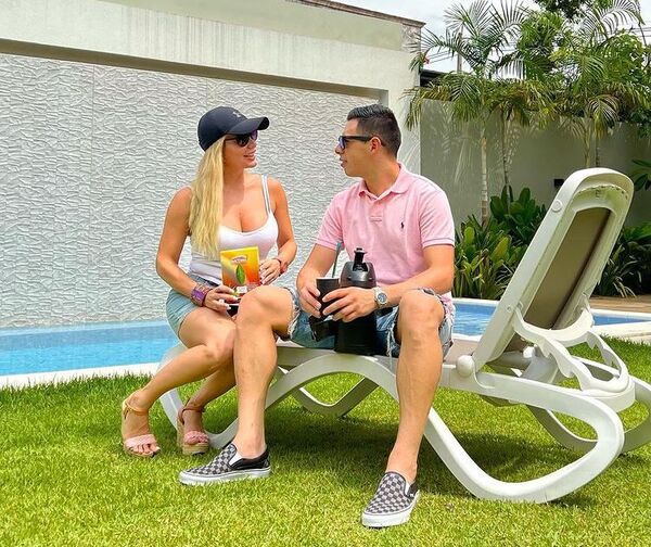 Dahiana Bresanovich y Blas Riveros, cada día más enamorados - Gente - ABC Color