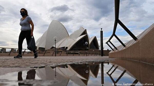 Australia registra récord de casos de covid-19 por variante ómicron