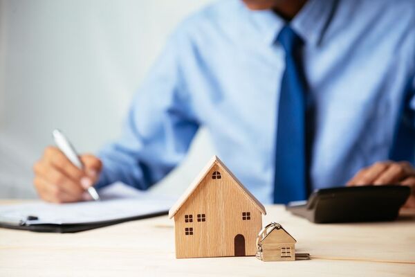 Se ajustan en 7,6% los valores fiscales para el impuesto inmobiliario en el 2022 - MarketData