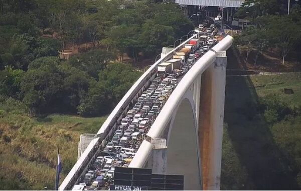 Recuerdan a viajeros procedentes de Brasil que no ingresarán al país sin test de Covid-19