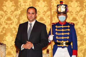 Ecuador pasa de la diplomacia de las vacunas a la comercial - MarketData