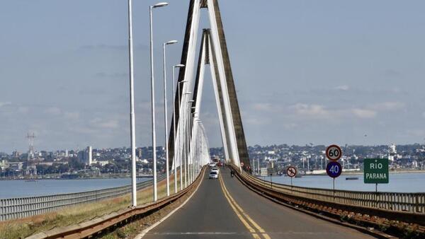 Detectan hasta 700 PCR falsos por día para cruzar el puente Encarnación-Posadas - ADN Digital