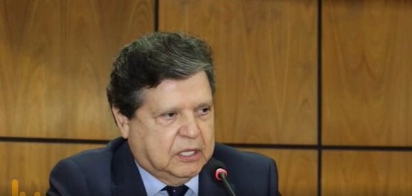 Canciller Euclides Acevedo vuelve a contagiarse de covid-19 | Noticias Paraguay