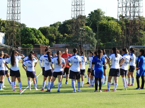 Martes intenso para las Albirrojas - APF