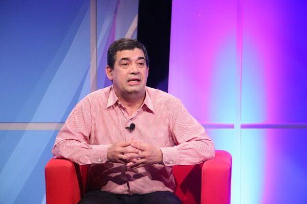 Hugo Velázquez anuncia nuevo movimiento para precandidatura