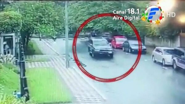 Así roban la camioneta a un hombre frente a su trabajo | Noticias Paraguay