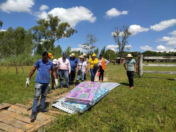 Asisten a familias de Paso Horqueta tras fuerte temporal