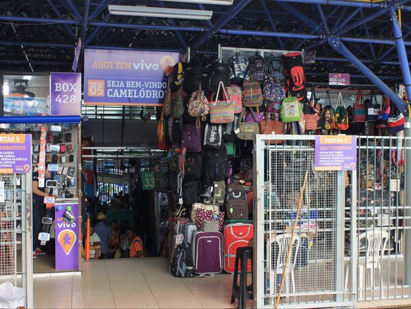 Brasil eleva cupo de compras para tiendas francas y preocupa a empresarios · Radio Monumental 1080 AM