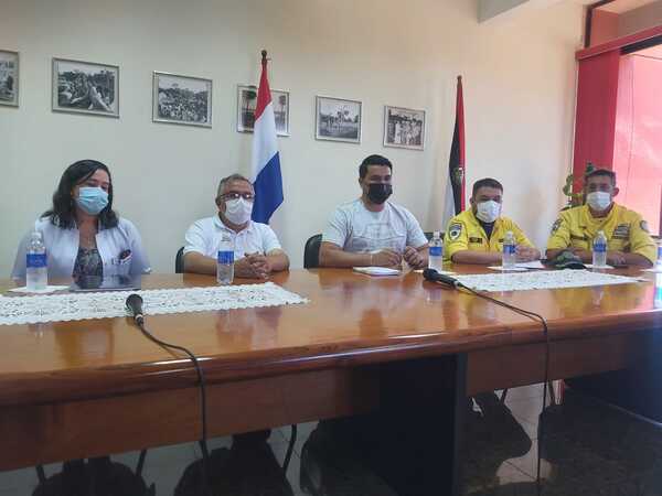 Mingueros crearían “Comisión de contralores” para que personal de blanco del hospital distrital trabaje - La Clave