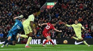 Aplazan la primera semifinal de Copa de la Liga entre Arsenal y Liverpool