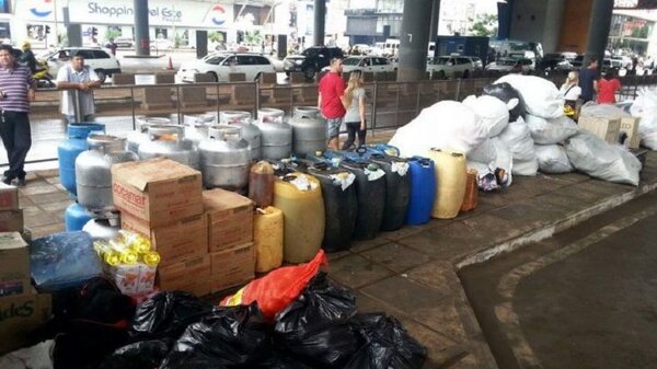 Incontrolable avance del contrabando preocupa a gremio de supermercados | Noticias Paraguay