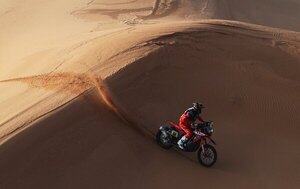 Barreda gana la 4ª etapa del Dakar en motos