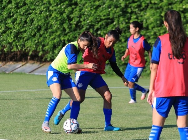 La Albirroja Femenina va tomando forma - APF