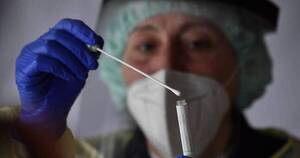 La Nación / Viajantes maltratan al personal de salud porque exigen prioridad para hisopados ante sintomáticos