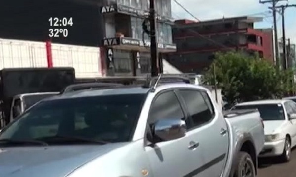 Posadas- Encarnación: Caos total en el cruce fronterizo - SNT