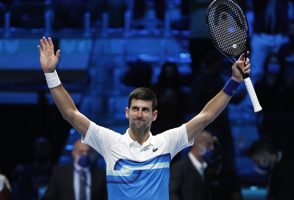 El gobierno australiano tiene aislado Djokovic en el aeropuerto: “Lo tratan como un criminal”