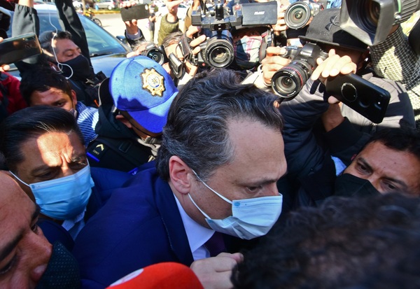 Fiscalía mexicana pide 39 años de cárcel para exdirector de Pemex - MarketData