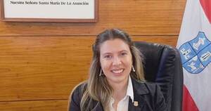 La Nación / Luego de 6 años, una mujer vuelve a presidir la Comisión Permanente de la Junta de Asunción