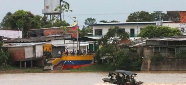 Enfrentamientos dejan más de 170 desplazados en frontera colombo-venezolana