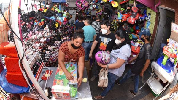 Variados regalos a la espera de los Reyes Magos