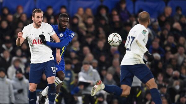 El Tottenham se pega dos tiros en un pie