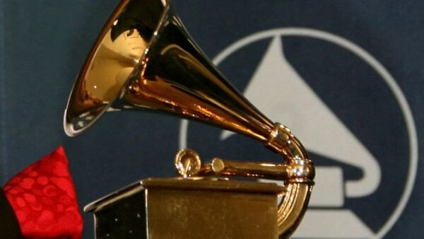 Premios Grammy se posponen por variante ómicron