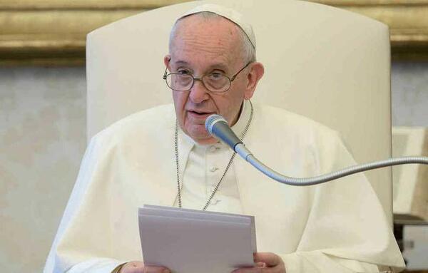 Papa Francisco: “Algunos no quieren hijos, pero en cambio tienen perros y gatos”