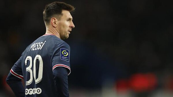 Messi llegó a París y se entrenará con el PSG - El Independiente