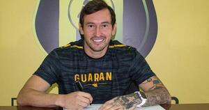Fernández continúa en Guaraní: "Queremos quitar la espinita del campeonato local"