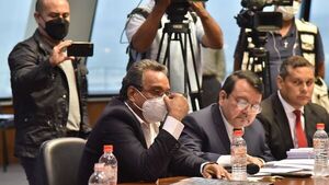 Comisión sugiere auditar gestiones de Hugo Javier y Prieto