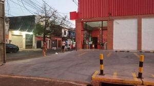 Valientes vecinos controlaron principio de incendio en un minimercado - Nacionales - ABC Color