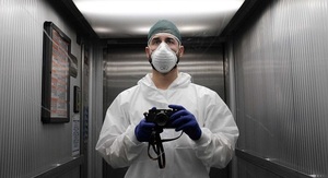 La nueva ola global de coronavirus asociada a la variante Ómicron sigue batiendo récords: más de 2 millones de casos en un día