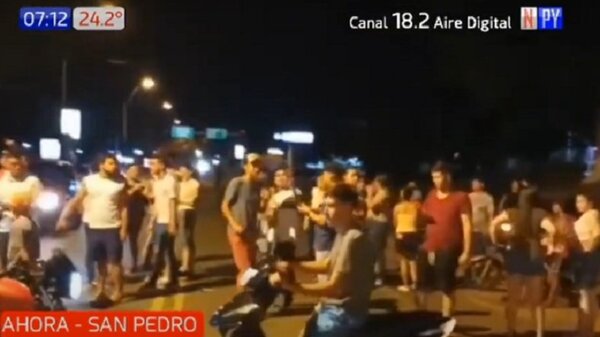 Caso Santa Rosa: Ciudadanos indignados exigen cambios en cúpula policial tras accidente | Noticias Paraguay