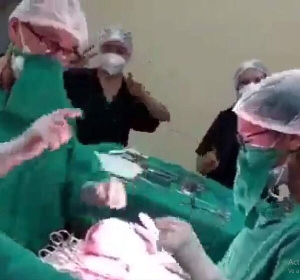 Viralizan video de médicos bailando en pleno quirófano tras compleja cirugía - ABC en el Este - ABC Color