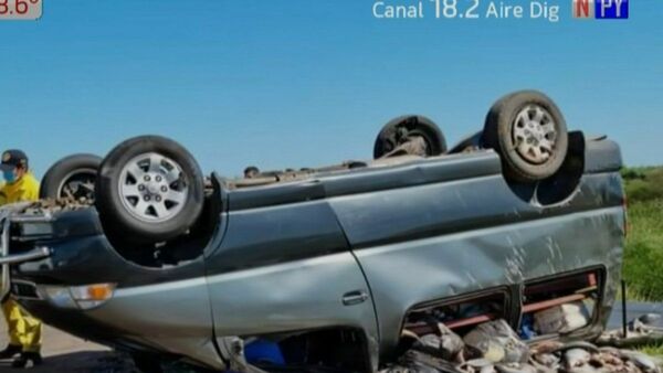 Vuelco de camioneta deja un muerto en la ruta PY08