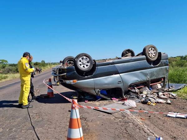 Crónica / Vuelco mortal por culpa de un bache