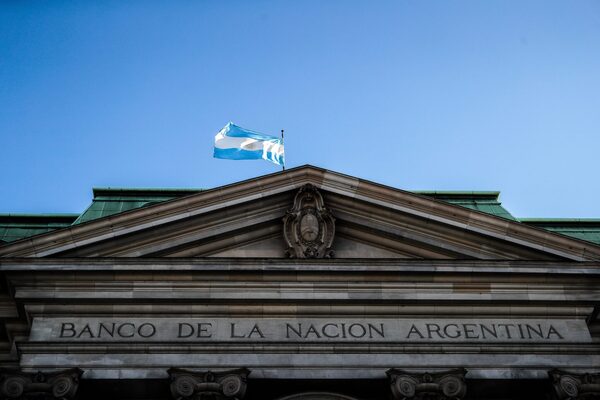 Argentina dice que no entrará en 'default' con el FMI y descarta un ajuste fiscal - MarketData