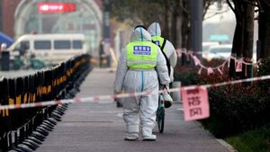China: un aborto a las puertas de un hospital desata críticas contra las normas anticovid