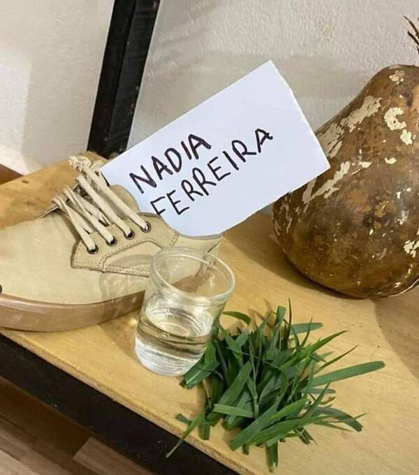 Crónica / "Que malo son los reyes, no me trajeron para mi Nadia Ferreira"