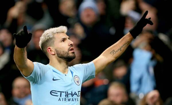 Crónica / El City prepara una “muy buena” oferta laboral para el Kun