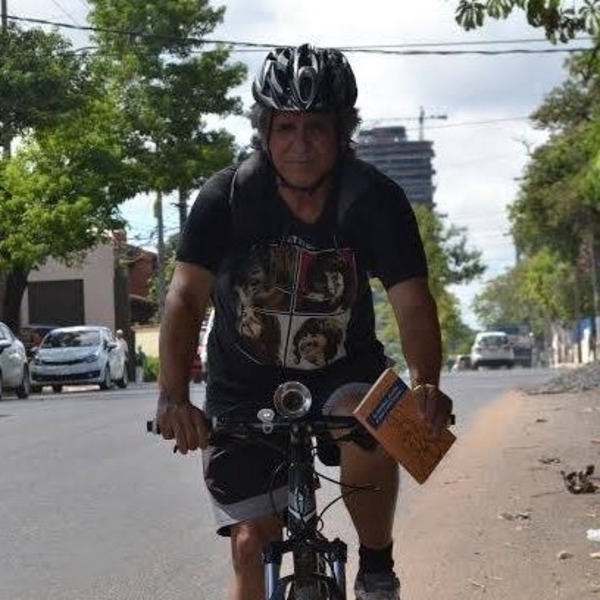 Escritor lucha contra el covid-19: “Yo no me quiero morir”